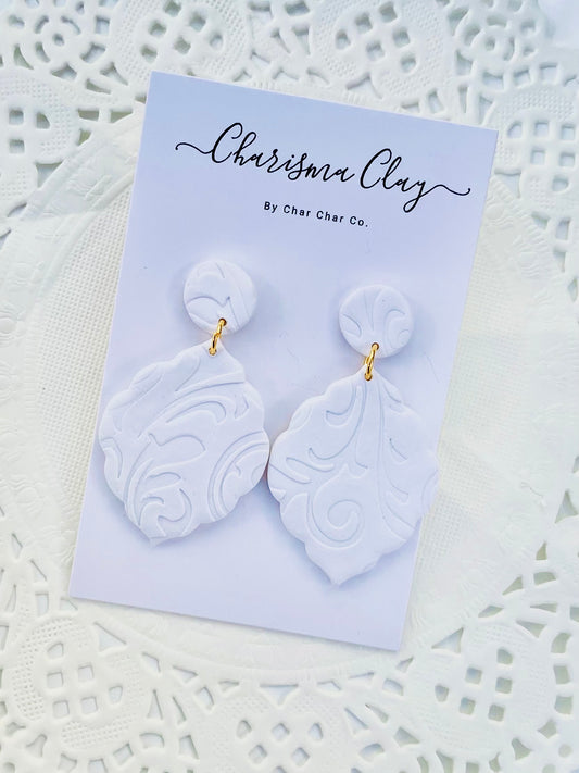 Elegant White Floral Dangle Earrings